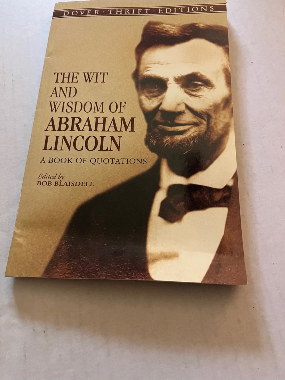 The Wit and Wisdom of Abraham Lincoln - Beige Cover